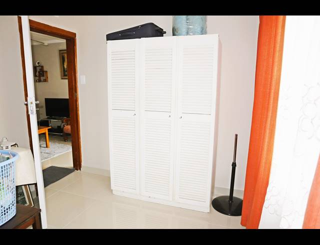 2 BEDROOM APARTMENT FOR SALE IN MALVERN